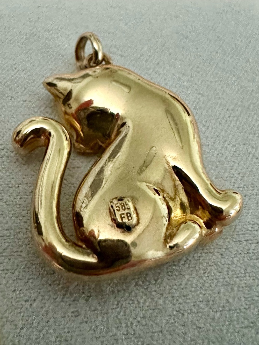 14k Gold Cat 1.25” Charm Pendant 3 Grams 585 - Picture 4 of 11